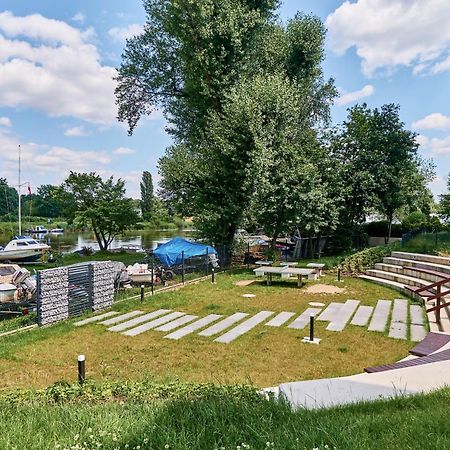 Riverside Apartments Na Grobli By Noclegi Renters Вроцлав Екстериор снимка